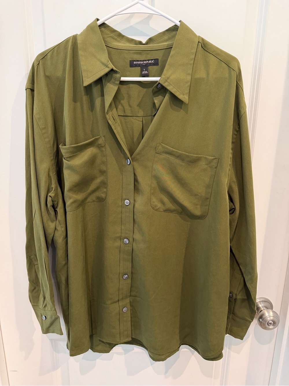 Banana Republic Button-Down Shirt Size Large